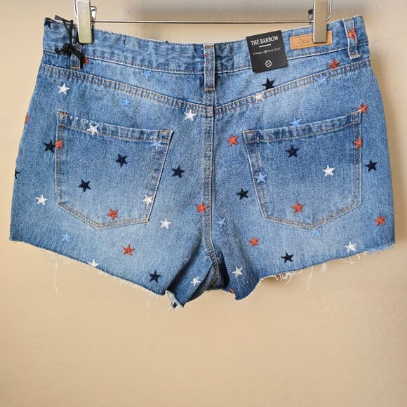 Blank NYC The Barrow Vintage High Rise Star Embroidered Denim Cutoff Shorts - Picture 7 of 16